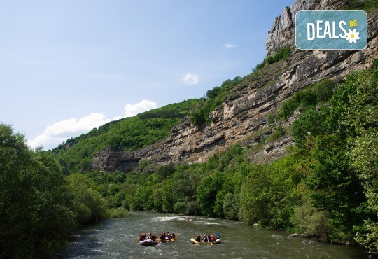 Рафтинг по река Искър! Екстремно, вълнуващо и незабравимо приключение, релакс сред природата на Искърското дефиле - Снимка 8
