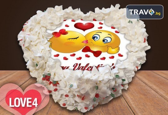 Торта сърце за влюбени! Сърце с любима снимка: 8, 12 или 16 парчета от Сладкарница Джорджо Джани - Снимка 1