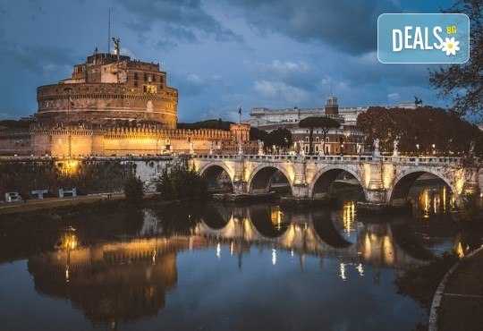 Нова Година 2024 в Рим! 4 дни, 3 нощувки в хотел по избор и самолетни билети от Luxury Holidays - Снимка 3