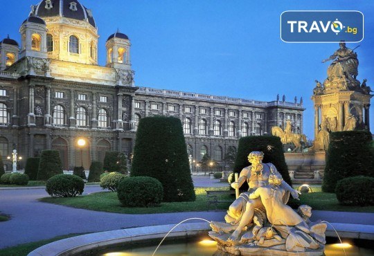 Коледа във Виена! 4 дни, 3 нощувки в хотел по избор и самолетни билети от Luxury Holidays - Снимка 5