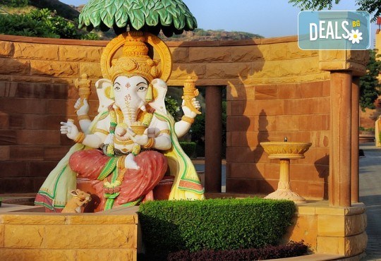 Екскурзия до Индия, Златният триъгълник с Каджурахо и Варанаси! 9 дни, 7 нощувки, закуски, вечери и самолетни билети от Luxury Holidays - Снимка 19