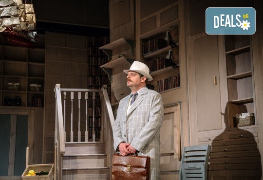 Гледайте Асен Блатечки и Малин Кръстев в постановката Зимата на нашето недоволство на 14-ти октомври (събота) в Малък градски театър Зад канала - Снимка 20