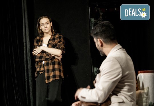Гледайте Момчетата и градът с Александър Кадиев и Мартина Тодорова на 08-ми октомври (неделя) в Малък градски театър Зад канала - Снимка 3