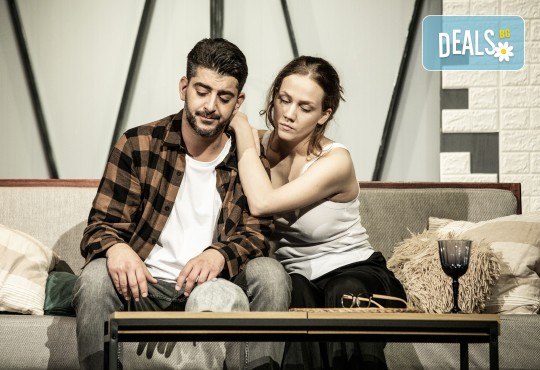 Момчетата и градът с Александър Кадиев и Мартина Тодорова на 24-ти октомври (вторник) в Малък градски театър Зад канала - Снимка 1