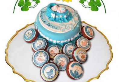 Голям сладък пакет за бебешка погача! Декорирани меденки и мъфини и 12, 16, 20 или 25 парчета торта от Сладкарница Джорджо Джани - Снимка