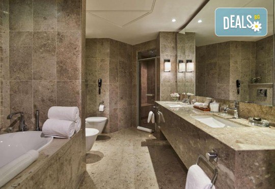 Нова Година в Белград в луксозния Hotel Hyatt Regеncy Belgrade 5*! 3 нощувки със закуски от Рикотур - Снимка 8