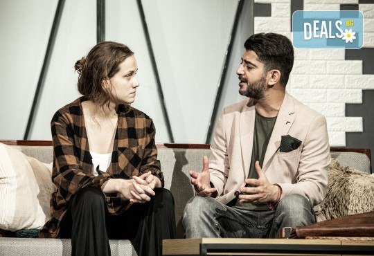 Момчетата и градът с Александър Кадиев и Мартина Тодорова на 5-ти декември (вторник) в Малък градски театър Зад канала - Снимка 5