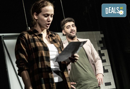 Момчетата и градът с Александър Кадиев и Мартина Тодорова на 21-ви декември (четвъртък) в Малък градски театър Зад канала - Снимка 8