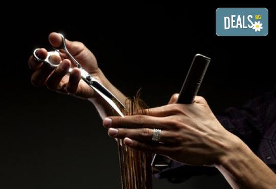 Подстригване с гореща ножица при стилист на Студио Хармония - Снимка 4