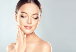 Ултразвуково почистване на лице и терапия по избор: лифтинг, анти-акне, хидратираща, хиалуронова или кислородна в Салон за красота Вили - Снимка