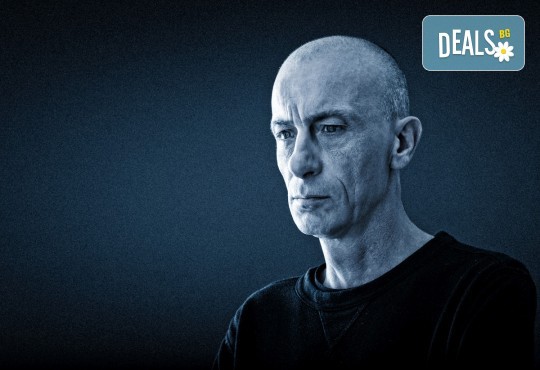 Гледайте Асен Блатечки и Малин Кръстев в постановката Зимата на нашето недоволство на 19-ти януари (петък) в Малък градски театър Зад канала - Снимка 24