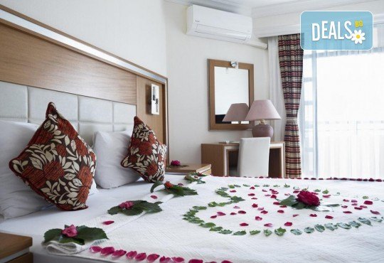 Ранни записвания All Inclusive ваканция 2024 в The Holiday Resort 4*, Дидим, Турция! 7 нощувки, басейни, водни пързалки, мини клуб, безплатно за дете до 12.99 г. и транспорт от Belprego Travel - Снимка 3