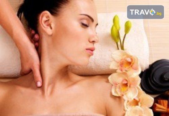 Оздравителен масаж на цяло тяло със сусамово масло, богато на калций, цинк, витамини А, B1 и Е и зонотерапия в Спа център Senses Massage & Recreation - Снимка 1