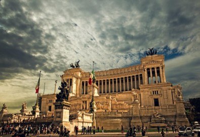 Екскурзия до Рим - вечният град! 4 нощувки, закуски, самолетни билети, трансфери, летищни такси, от Абакс - Снимка