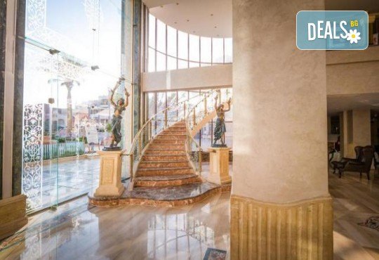 All inclusive почивка в Хургада, х-л Sunny Days El Palacio Resort SPA 4*! 7 нощувки, самолетни билети, трансфери, летищни такси, от Абакс - Снимка 6