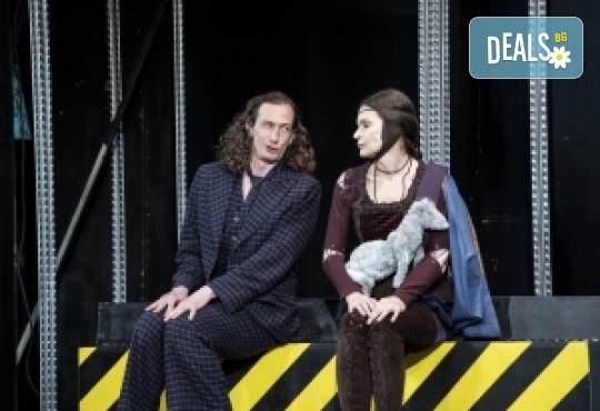 Нов авторски спектакъл на Теди Москов Хайде да се трепаме на 17-ти февруари (събота) в Малък градски театър Зад канала - Снимка 6