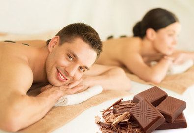 Романтична СПА терапия за ДВАМА с шоколад, вулканични камъни и цял масаж в SPA студио Senses Massage & Recreation - Снимка