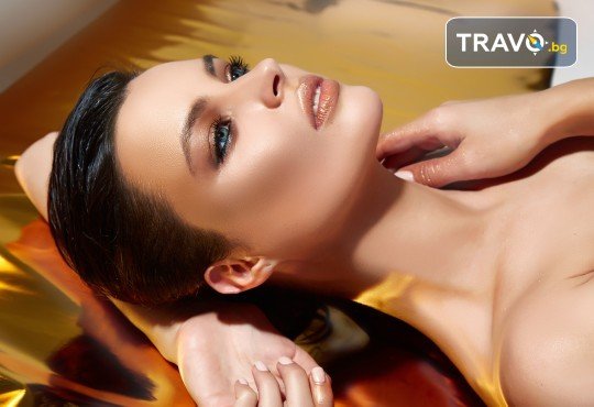 За красивата жена! СПА масаж Златен дъжд със златни частици, парафинова терапия за ръце, масаж на лице, хиалурон или колаген в Senses Massage & Recreation - Снимка 1