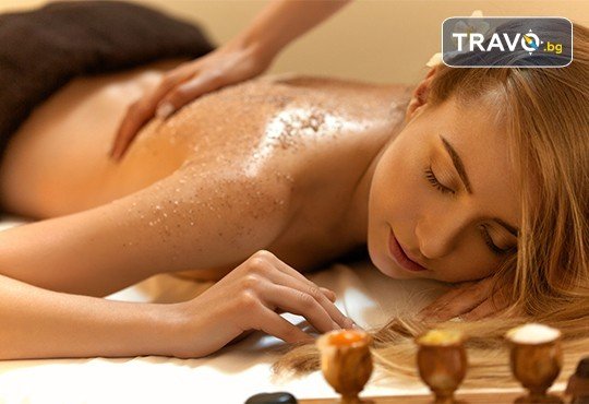 За красивата жена! СПА масаж Златен дъжд със златни частици, парафинова терапия за ръце, масаж на лице, хиалурон или колаген в Senses Massage & Recreation - Снимка 3