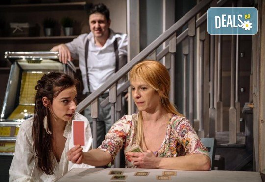 Гледайте Асен Блатечки и Малин Кръстев в постановката Зимата на нашето недоволство на 27-ми март (сряда) в Малък градски театър Зад канала - Снимка 1