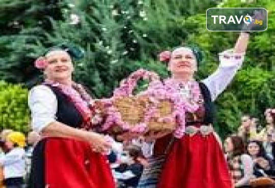 Екскурзия за един ден за Празника на розата в Казанлък: транспорт и водач от Рикотур - Снимка 4