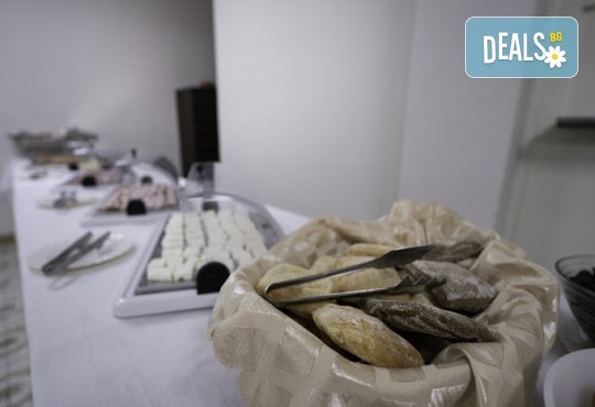 8 март в хотел Нефели, Кавала! 2 нощувки със закуски, собствен транспорт, от Еко Айджънси Тур - Снимка 7