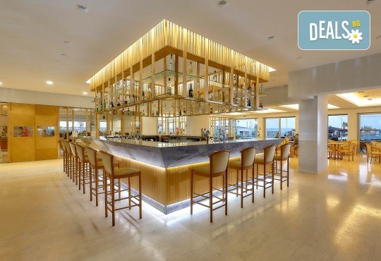 Почивка на о-в Крит, х-л Astir Beach Hotel Premium 4*: 7 нощувки със закуска и вечеря, с полет от София! Възможност за много допълнителни екскурзии от Абакс - Снимка 10
