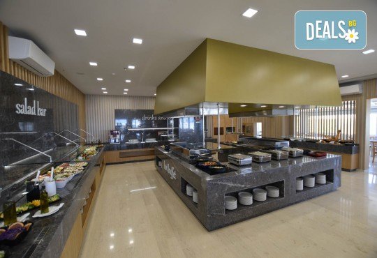 Почивка на о-в Крит, х-л Astir Beach Hotel Premium 4*: 7 нощувки със закуска и вечеря, с полет от София! Възможност за много допълнителни екскурзии от Абакс - Снимка 13