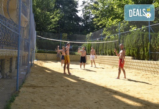 Лятна ваканция в детски лагер Карибо, Златни пясъци: нощувка, закуска, обяд, следобедна закуска, вечеря, басейн, спортна площадка, анимация, сцена, от Аист Травел - Снимка 12