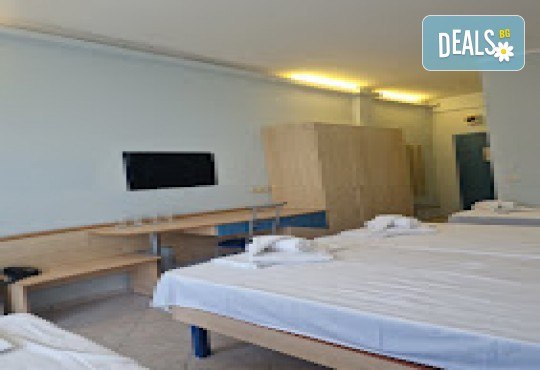 Лятна ваканция в детски лагер Карибо, Златни пясъци: нощувка, закуска, обяд, следобедна закуска, вечеря, басейн, спортна площадка, анимация, сцена, от Аист Травел - Снимка 5