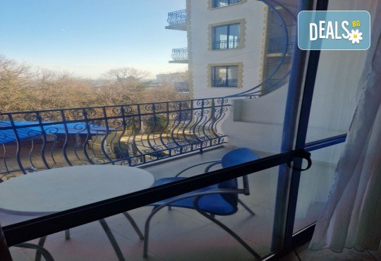 Лятна ваканция в детски лагер Карибо, Златни пясъци: нощувка, закуска, обяд, следобедна закуска, вечеря, басейн, спортна площадка, анимация, сцена, от Аист Травел - Снимка 9