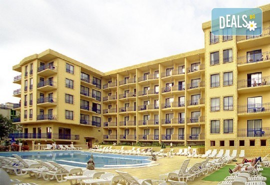 Лятна ваканция в детски лагер Карибо, Златни пясъци: нощувка, закуска, обяд, следобедна закуска, вечеря, басейн, спортна площадка, анимация, сцена, от Аист Травел - Снимка 2