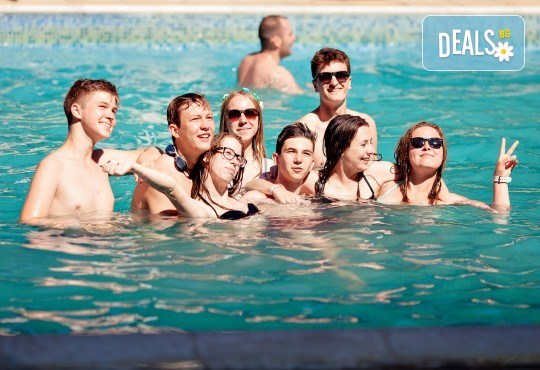 Лятна ваканция в детски лагер Карибо, Златни пясъци: нощувка, закуска, обяд, следобедна закуска, вечеря, басейн, спортна площадка, анимация, сцена, от Аист Травел - Снимка 11