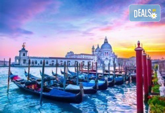 Екскурзия до най-романтичният град в света - Венеция! 3 нощувки, закуски, възможност за посещение на Верона, Падуа и островите Мурано, Бурано и транспорт от Рикотур - Снимка 4