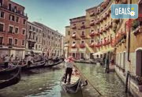 Екскурзия до най-романтичният град в света - Венеция! 3 нощувки, закуски, възможност за посещение на Верона, Падуа и островите Мурано, Бурано и транспорт от Рикотур - Снимка 19