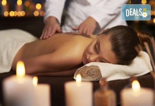 70 или 85 минути Релакс! Релаксиращ масаж на цяло тяло с олио Злато и амбър плюс рефлексотерапия на стъпала от SPA студио Релакс и Здраве в Центъра на София - Снимка 1