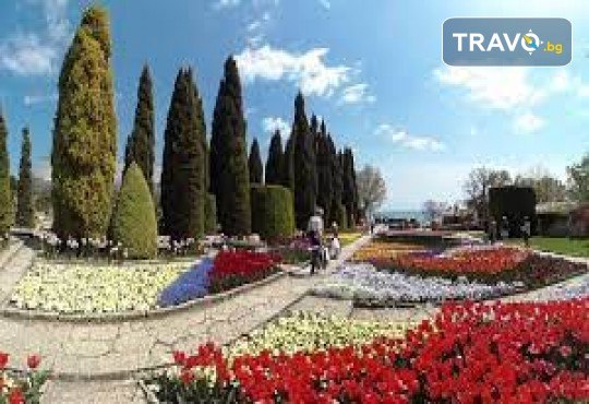Парад на лалето в Балчик, посещение на Плиска, с възможност за Констанца и Мамая.! 3 дни, 2 нощувки, закуски и транспорт от Неврокоп Травел - Снимка 3