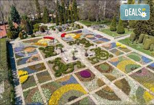 Парад на лалето в Балчик, посещение на Плиска, с възможност за Констанца и Мамая.! 3 дни, 2 нощувки, закуски и транспорт от Неврокоп Травел - Снимка 2