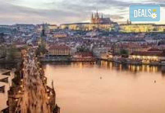 Екскурзия до Златна Прага и Карлови Вари! 2 нощувки със закуски в хотел 3* и транспорт от Роял Холидейз - Снимка 4