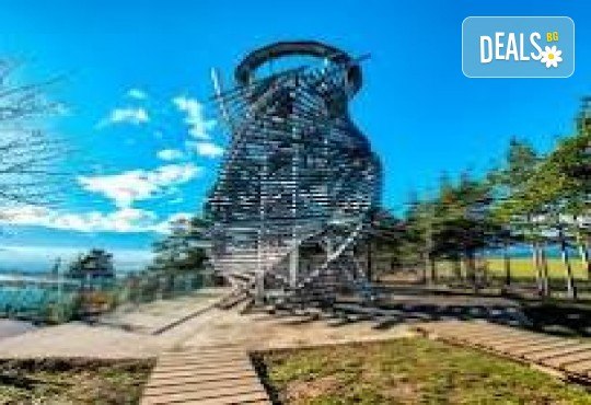 Подгответе се за невероятно приключение! Екскурзия с Родопската теснолинейка, разходка в Разлог, Белица и Парка за мечки, Увеселителният Рила Фън Парк, с 1 нощувка, закуска, вечеря и транспорт от Неврокоп Травел - Снимка 3