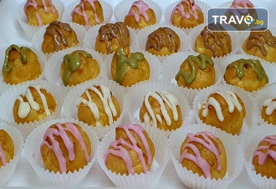 Перфектният вкус! 50 десертни еклера с ягодов крем или шоколад, тунквани във вкус по избор от МЕЧО ФУУД КЕТЪРИНГ - Снимка 3