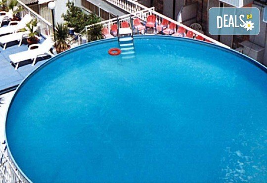 Почивка през юни на Егейско море в Hotel Orea Eleni 3*, Паралия Катерини, Гърция! 4 или 5 нощувки със закуски и транспорт от Комфорт Травел - Снимка 8