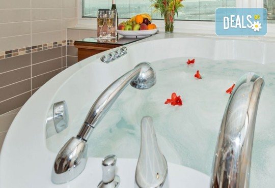 Септемврийски празници в Истанбул! 3 нощувки със закуски в хотел Vatan Asur 4* и транспорт от Комфорт Травел! - Снимка 14