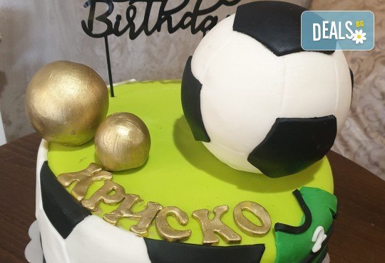 3D торта с декоративни топки 25 или 30 парчета от Сладкарница Джорджо Джани - Снимка 17