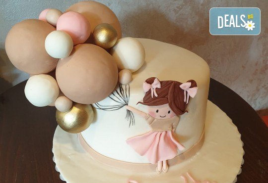 3D торта с декоративни топки 25 или 30 парчета от Сладкарница Джорджо Джани - Снимка 1
