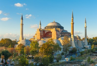 Екскурзия до Истанбул - величественият мегаполис на Азия и Европа! 2 нощувки със закуски, транспорт и екскурзовод от Рикотур - Снимка
