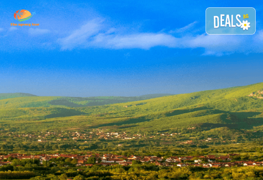 Фестивал на баницата в Бела Паланка с нощувка в Нишка бавя и посещение на  Пирот, Ниш и винарна Малча, бонус - вечеря с програма и транспорт от Еко Айджънси Тур - Снимка 2