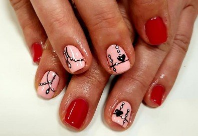 Красив маникюр с гел лак Black Bottle, CND в от Art beauty studio S&D - Снимка