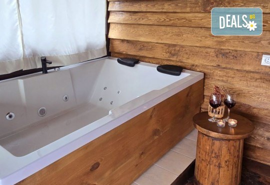 Романтика и релакс във Вила Панорама 3, с.Лещен! 1 Нощувка за двама в самостоятелна вила, оборудвана кухня, джакузи, барбекю, камина, собствен самостоятелен двор и отделен вход, - Снимка 35