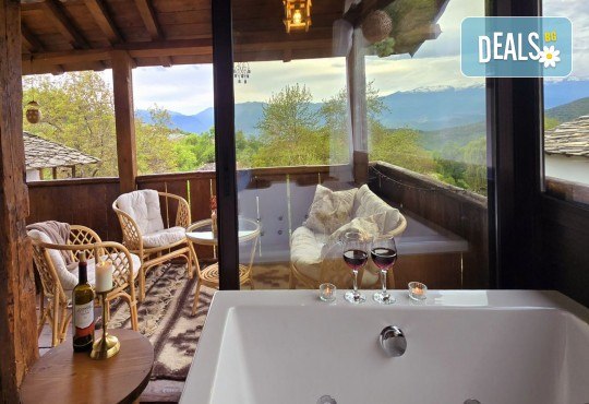 Романтика и релакс във Вила Панорама 3, с.Лещен! 1 Нощувка за двама в самостоятелна вила, оборудвана кухня, джакузи, барбекю, камина, собствен самостоятелен двор и отделен вход, - Снимка 2